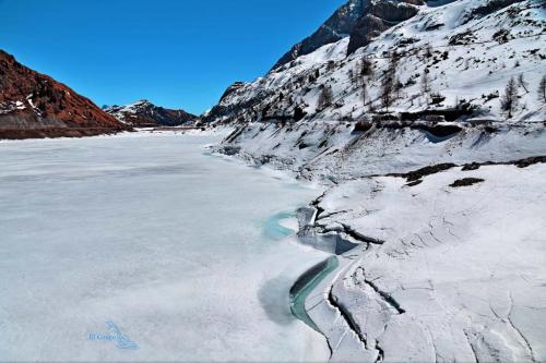 lago-ghiacciato